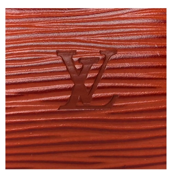 Louis Vuitton Epi Soufflot Pochette – Kenyan Fawn - Picture 5 of 8
